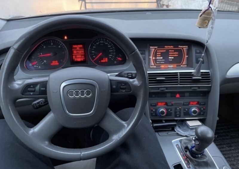 Audi A6 3.0tdi, снимка 4 - Автомобили и джипове - 46279053