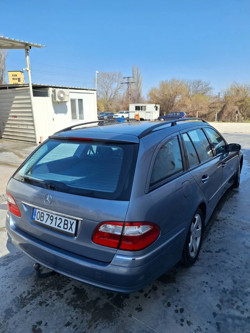 Mercedes-Benz E 270, снимка 11 - Автомобили и джипове - 48513536