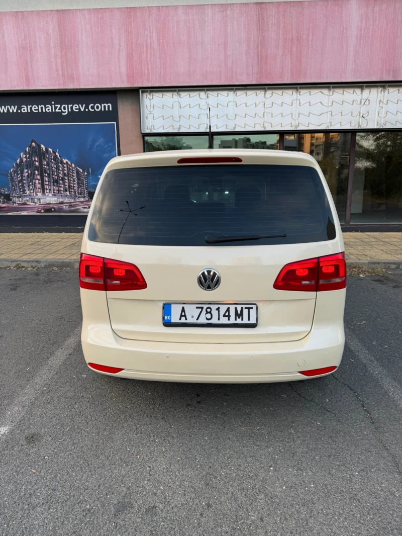 VW Touran, снимка 3 - Автомобили и джипове - 47856680