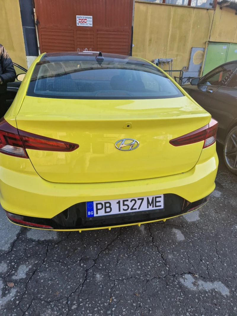 Hyundai Elantra 2.0, снимка 1 - Автомобили и джипове - 48335777