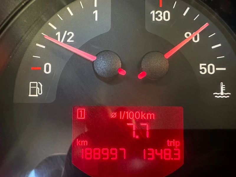 Seat Leon 2.0 TDI ALCANTARA, снимка 8 - Автомобили и джипове - 52636167