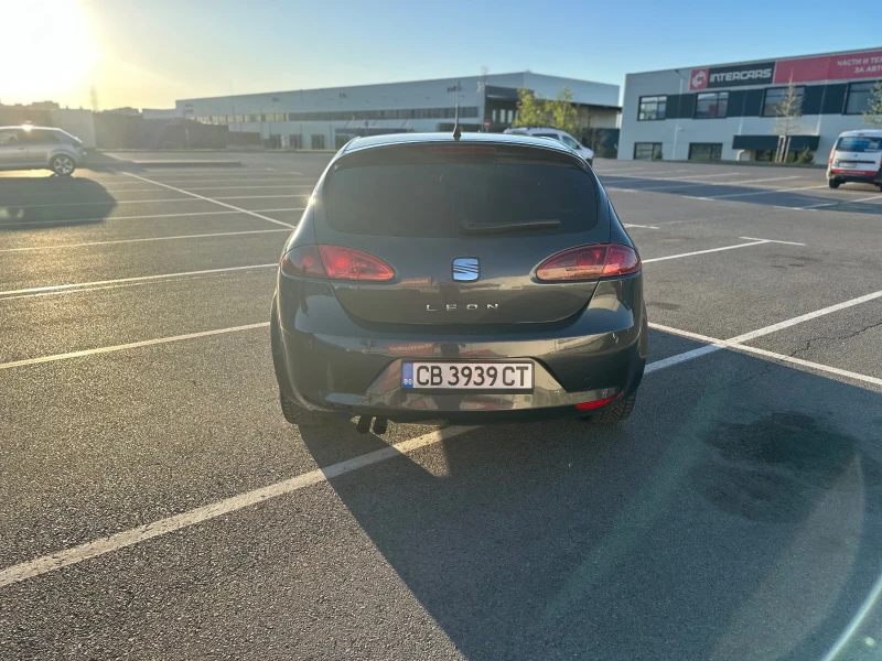Seat Leon 2.0 TDI ALCANTARA, снимка 4 - Автомобили и джипове - 52636167