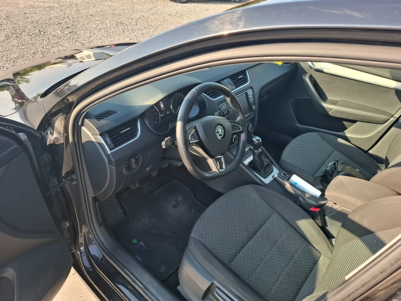 Skoda Octavia, снимка 11 - Автомобили и джипове - 52514064