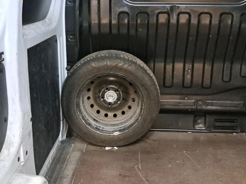 Nissan e-NV200 XL 40кв батерия// налична в BG//ДДС, снимка 11 - Автомобили и джипове - 51583105