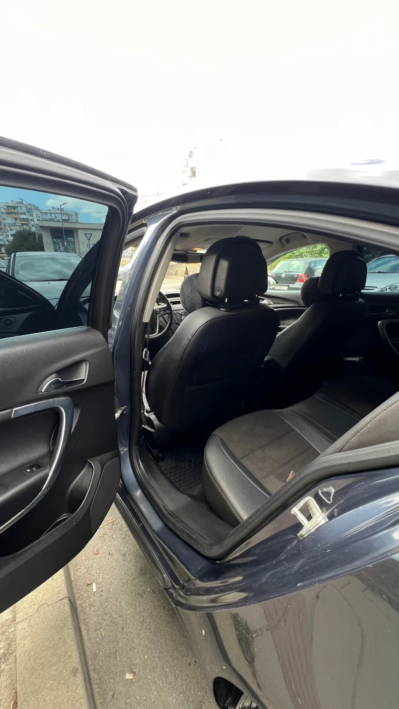 Opel Insignia, снимка 10 - Автомобили и джипове - 52498625