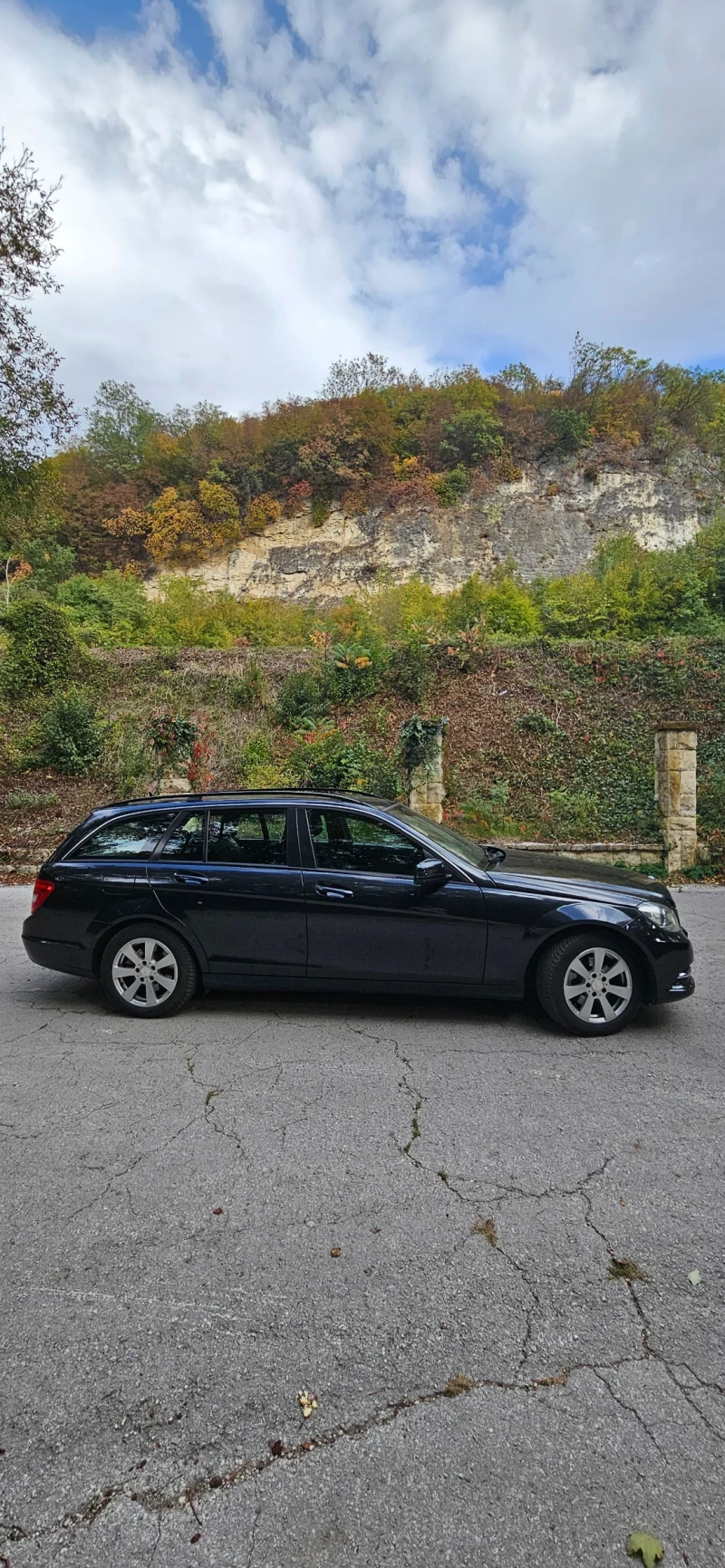 Mercedes-Benz C 220, снимка 6 - Автомобили и джипове - 52076386