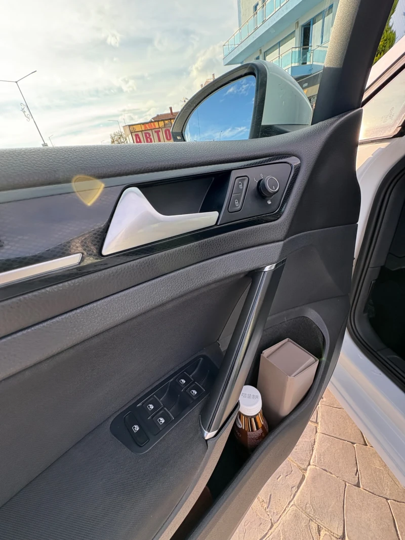 VW Golf 2.0 TDI / BlueMotion , снимка 9 - Автомобили и джипове - 52398428