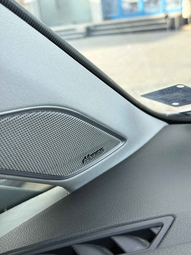 VW Golf 2.0 TDI / BlueMotion , снимка 10 - Автомобили и джипове - 52398428