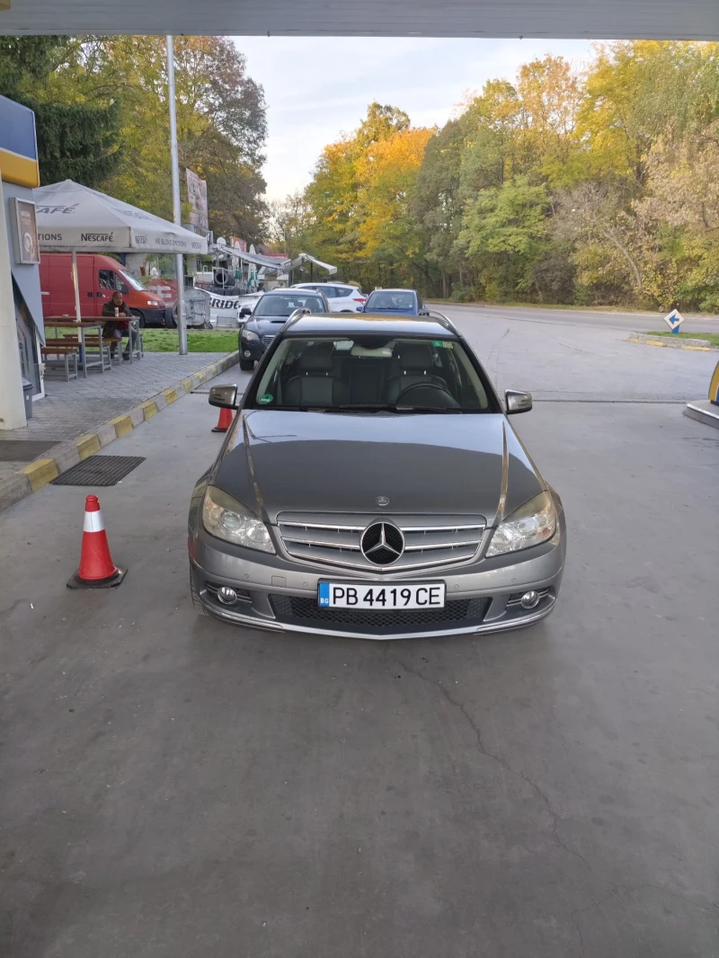 Mercedes-Benz C 220, снимка 2 - Автомобили и джипове - 52650517