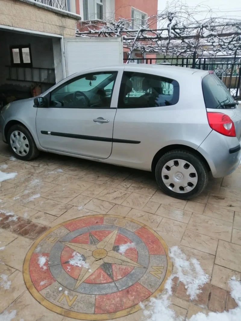 Renault Clio 1.2 метан, снимка 4 - Автомобили и джипове - 53358163