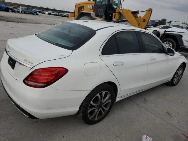 Mercedes-Benz C 300, снимка 3 - Автомобили и джипове - 48838215