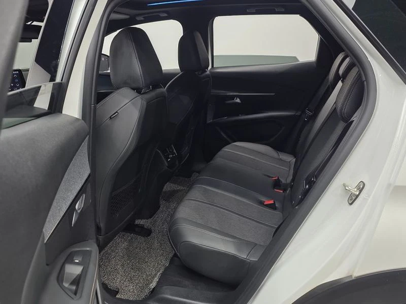 Peugeot 3008 1.5 BlueHDi GT Line| 130к.с.| ВКЛ.ТЕХНОТЕСТ, снимка 12 - Автомобили и джипове - 55123243