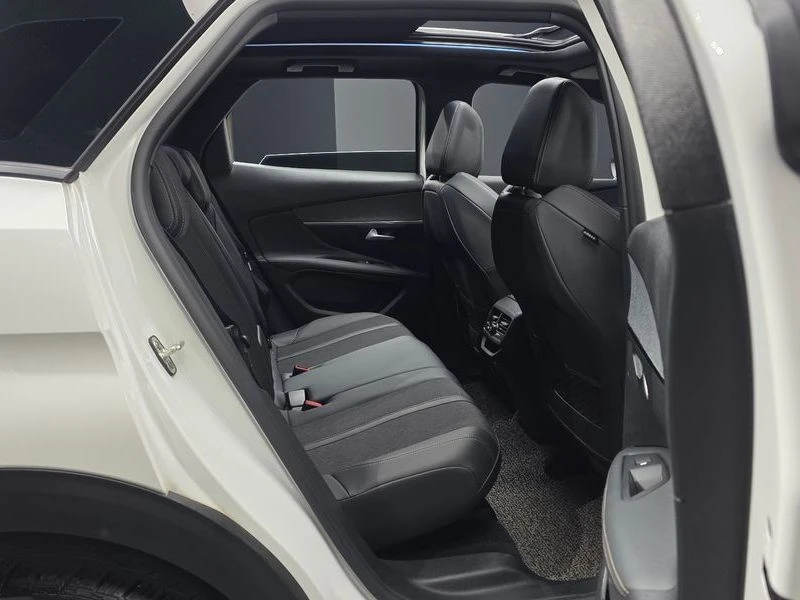 Peugeot 3008 1.5 BlueHDi GT Line| 130к.с.| ВКЛ.ТЕХНОТЕСТ, снимка 11 - Автомобили и джипове - 55123243