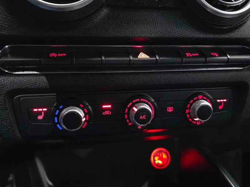 Audi A3 25 Tdi 8V, снимка 16 - Автомобили и джипове - 56112258