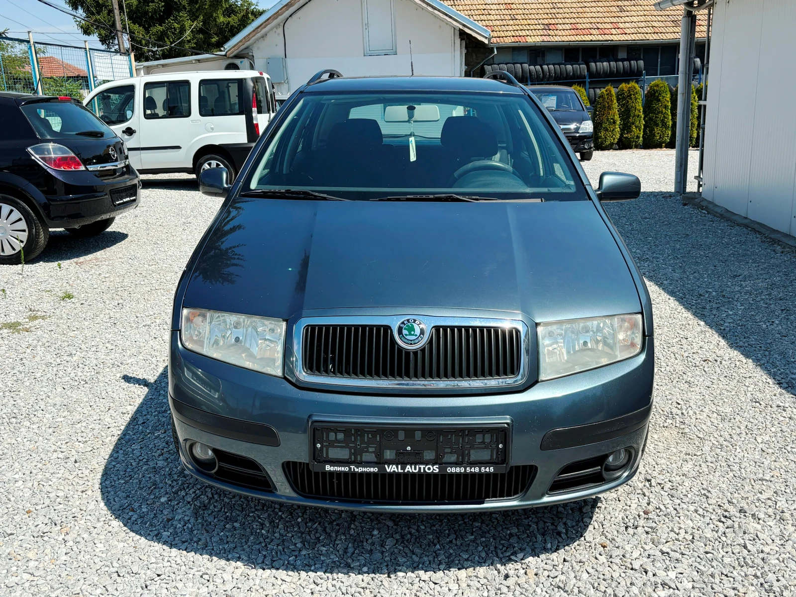 Skoda Fabia 1.2 БЕНЗИН КЛИМАТИК НОВ ВНОС - изображение 3