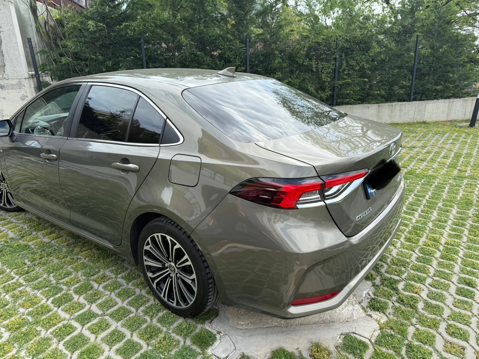 Toyota Corolla Luxury - изображение 3