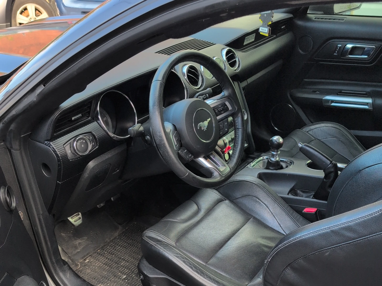 Ford Mustang * * CARFAX* * АВТО КРЕДИТ * *  - изображение 5