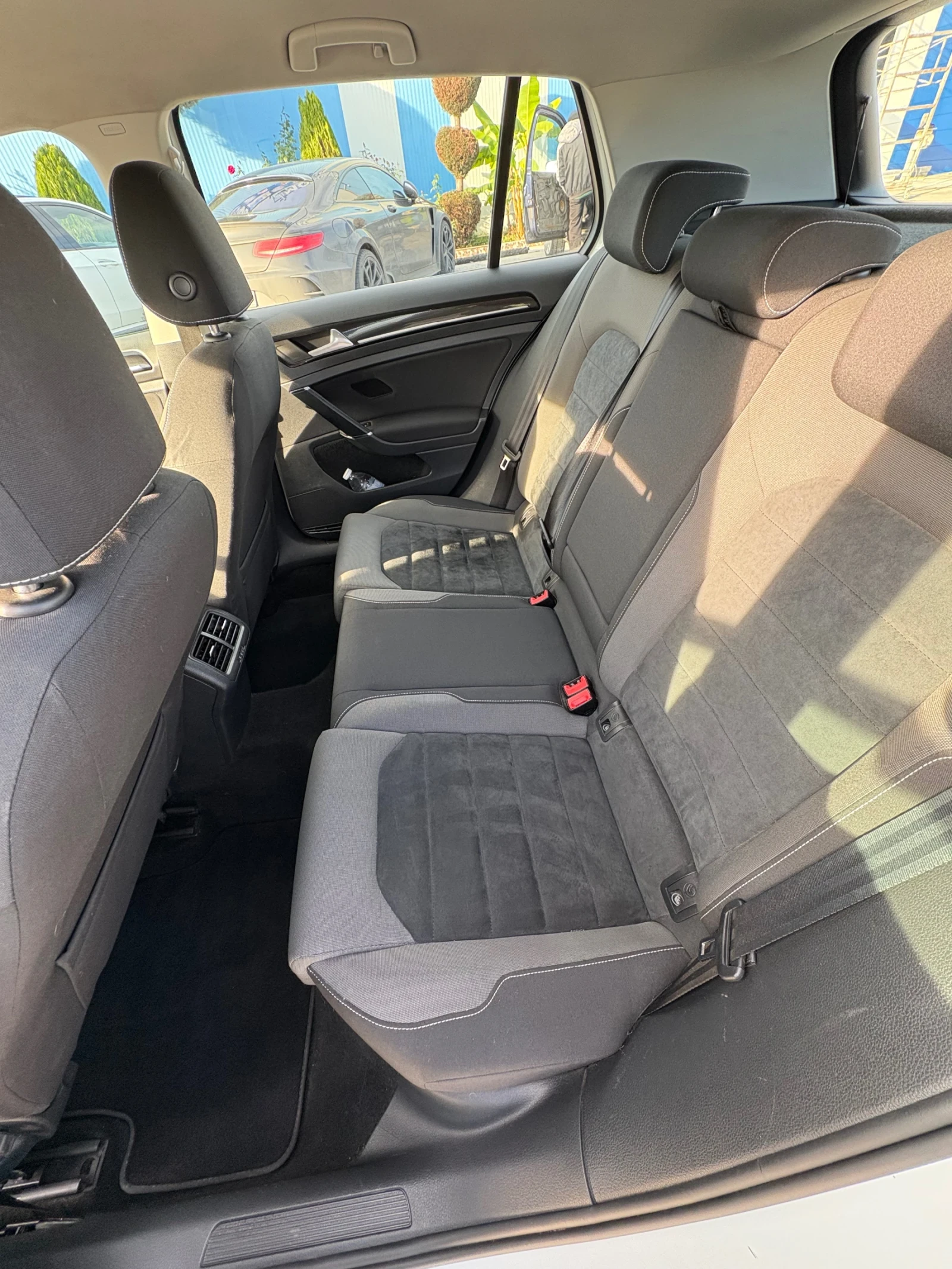 VW Golf 2.0 TDI / BlueMotion  | Mobile.bg   12