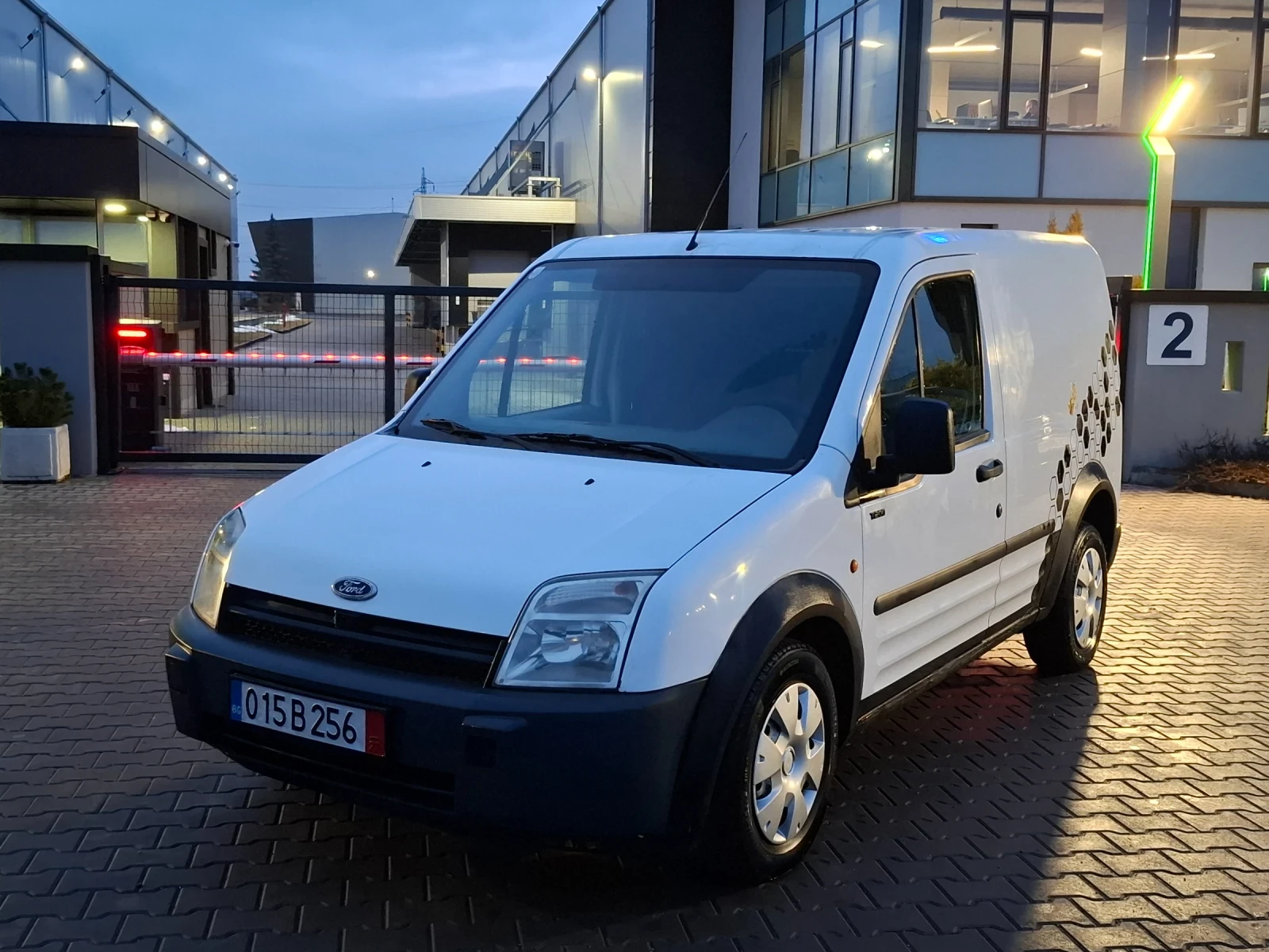 Ford Connect 1.8TDCI* (90кс)* * KLIMATIK* НОВ ВНОС* *  - изображение 9