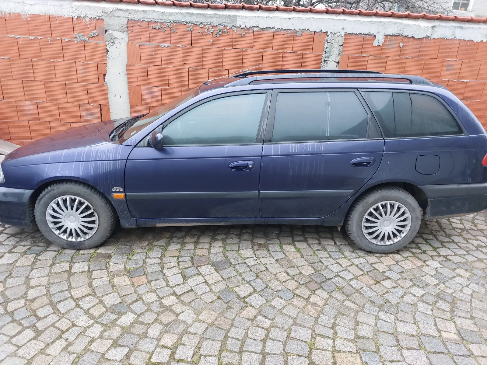 Toyota Avensis Avensis, снимка 2 - Автомобили и джипове - 53419816