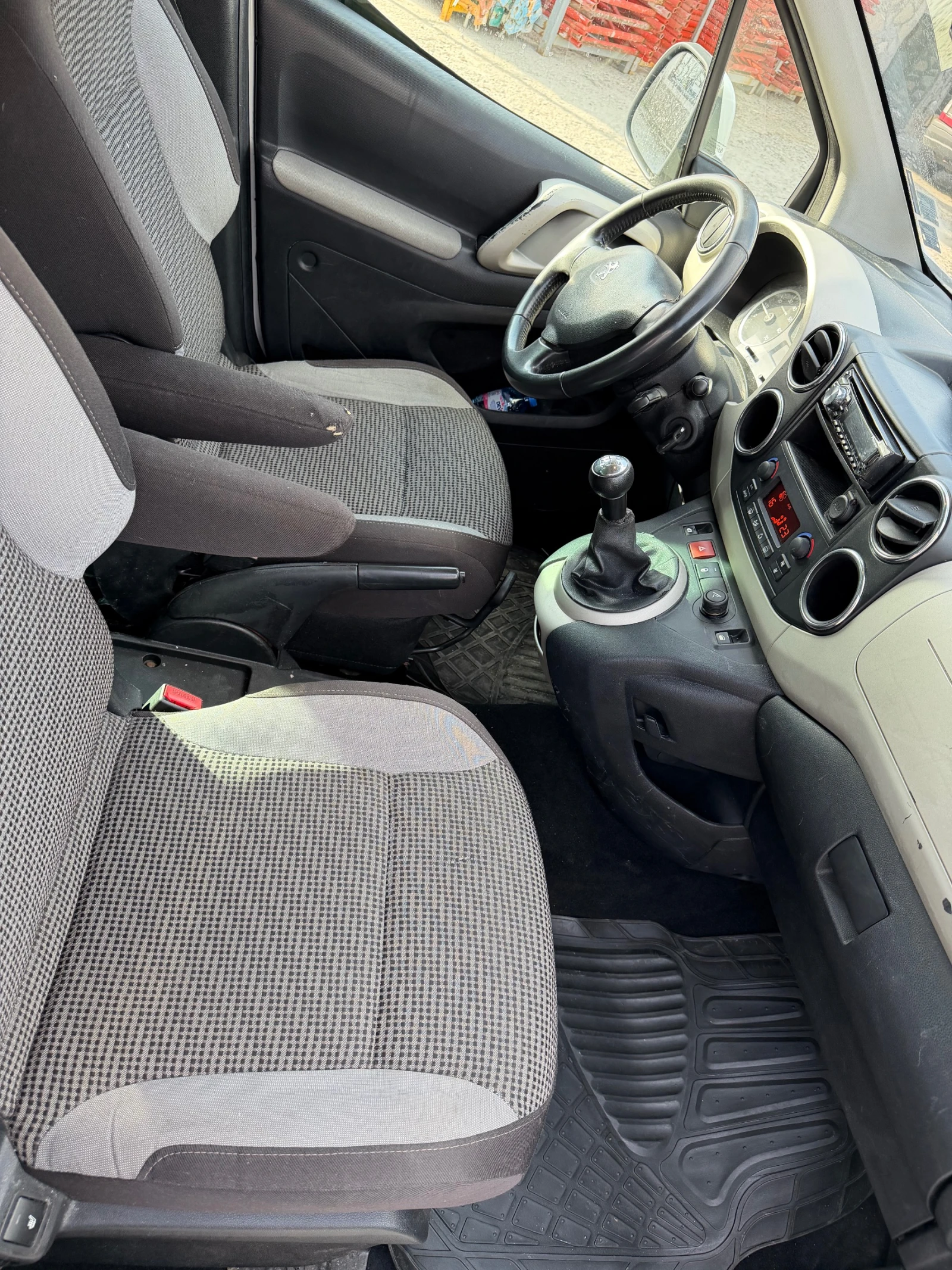 Peugeot Partner  - изображение 8