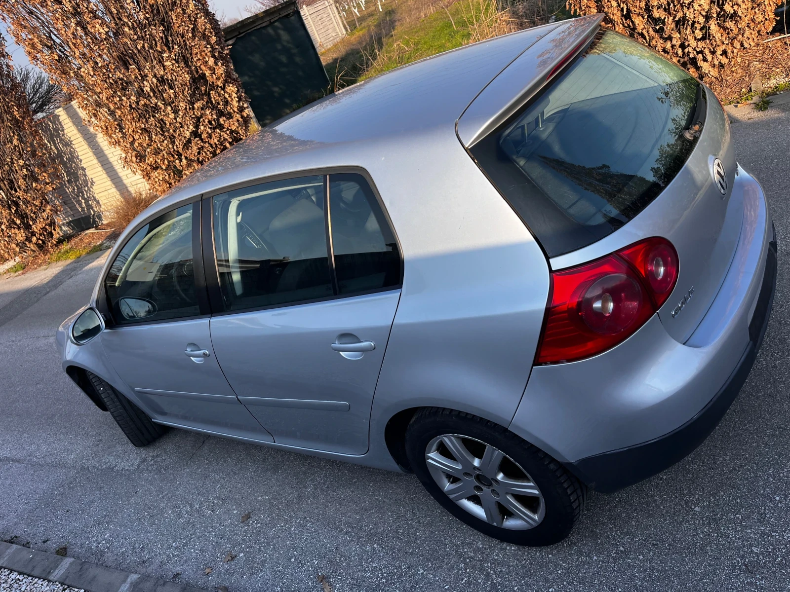 VW Golf 1.9tdi, снимка 5 - Автомобили и джипове - 54058447