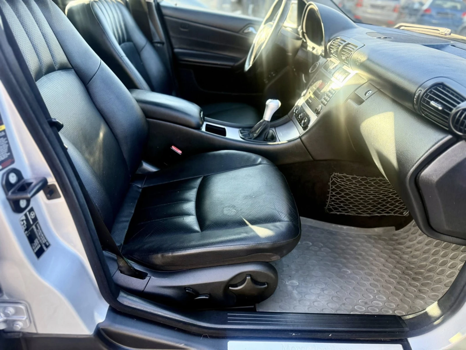 Mercedes-Benz C 200  KOMPRESSOR, снимка 12 - Автомобили и джипове - 54005717