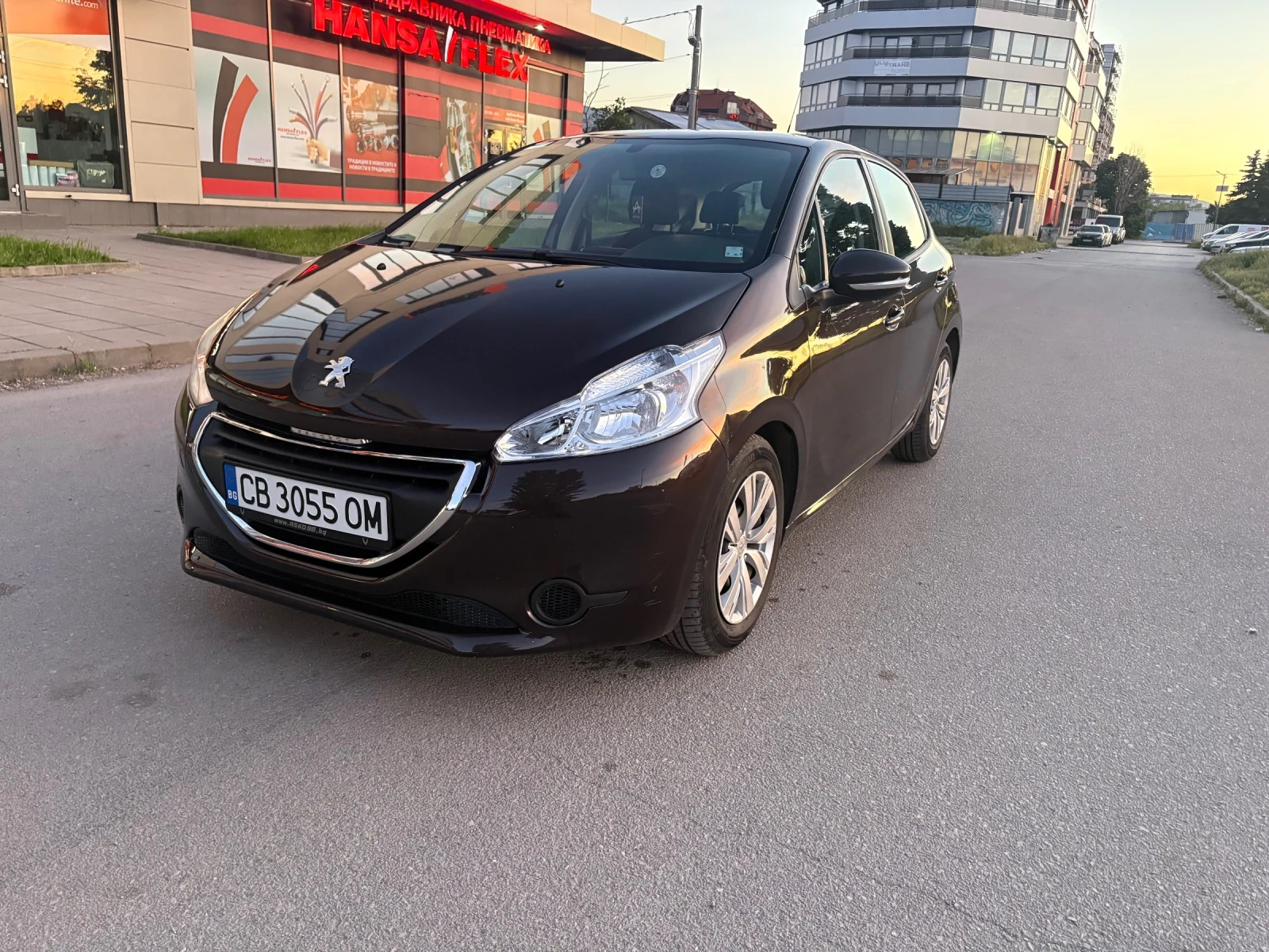 Peugeot 208 1, 2D * ЗИМНИ ГУМИ * ГО, ГТП И КАСКО * ОБСЛУЖЕН!!!, снимка 2 - Автомобили и джипове - 54413417