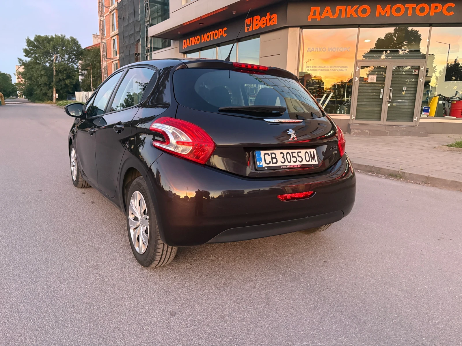 Peugeot 208 1, 2D * ЗИМНИ ГУМИ * ГО, ГТП И КАСКО * ОБСЛУЖЕН!!!, снимка 9 - Автомобили и джипове - 54413417
