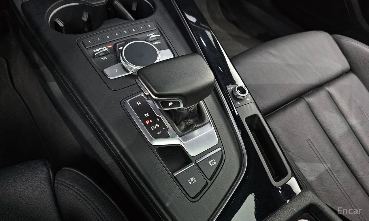 Audi A5 QUATTRO* 45TFSI* HEADUP* 360* КАМЕРИ* SUNROOF* , снимка 12 - Автомобили и джипове - 54619943
