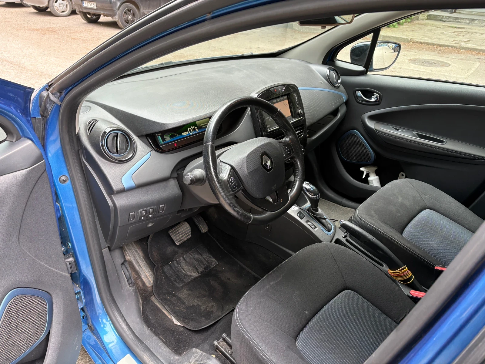 Renault Zoe 41kWh, снимка 5 - Автомобили и джипове - 55022696