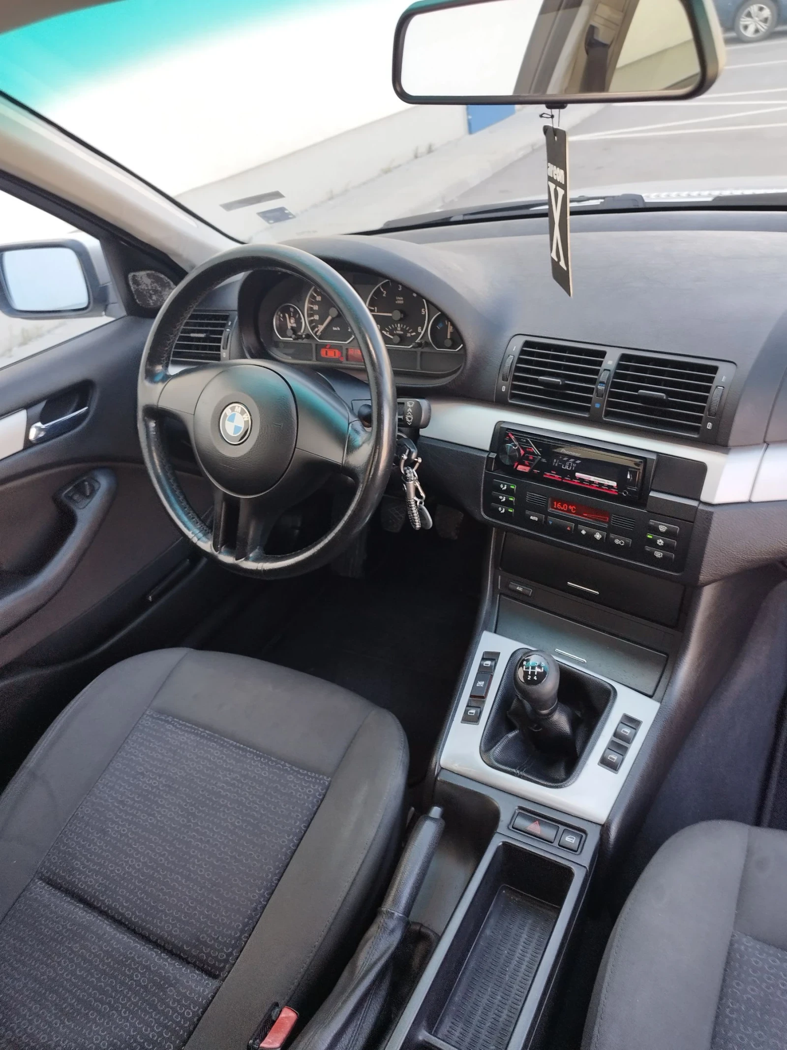 BMW 320 5 скорости, снимка 9 - Автомобили и джипове - 54702918
