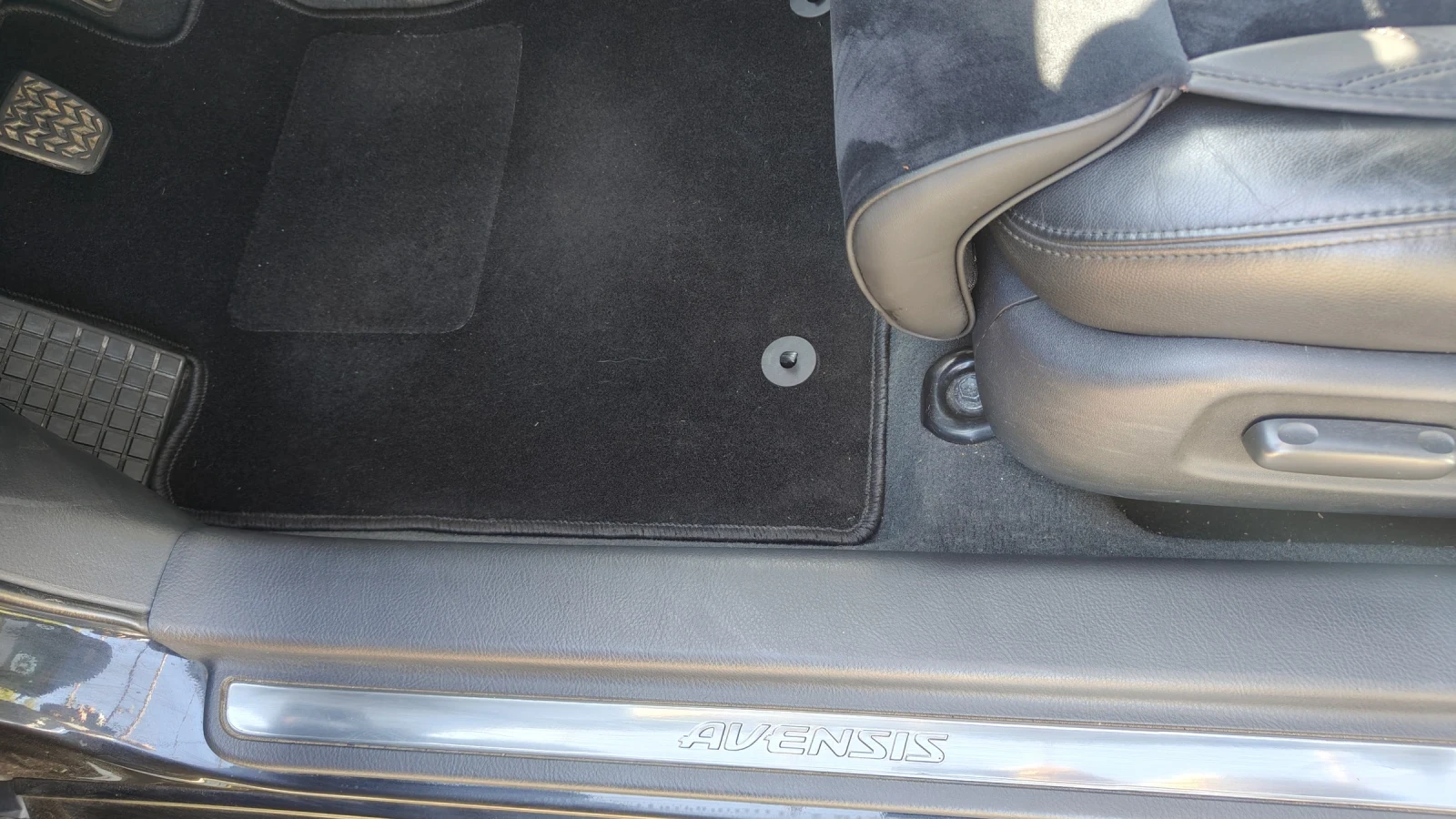 Toyota Avensis, снимка 6 - Автомобили и джипове - 54835005