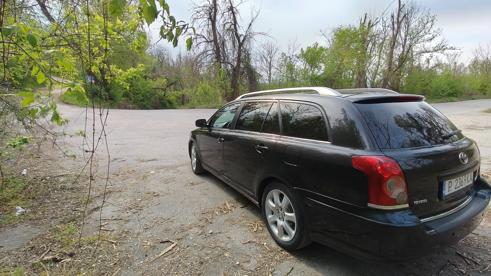 Toyota Avensis, снимка 11 - Автомобили и джипове - 54835005
