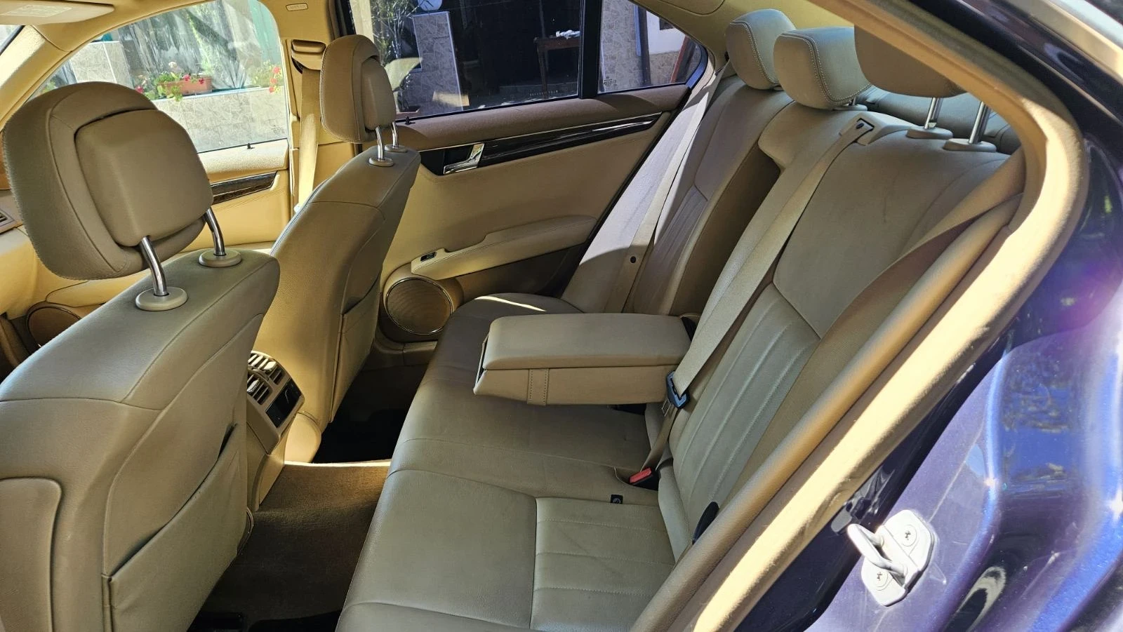 Mercedes-Benz C 320 CDI 4 matic, снимка 12 - Автомобили и джипове - 54879736