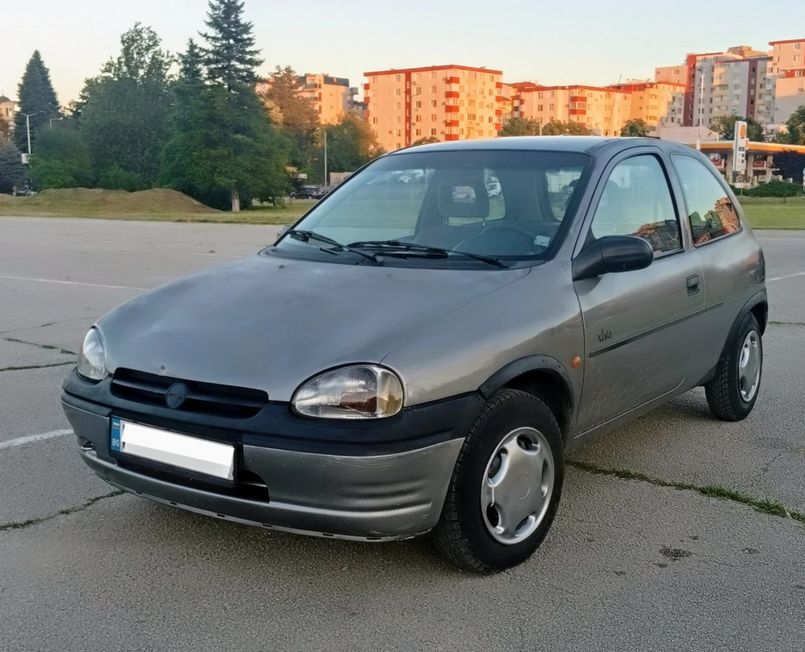 Opel Corsa 4л./100км._Всичко платено до 01.06.27г_Перфектен !