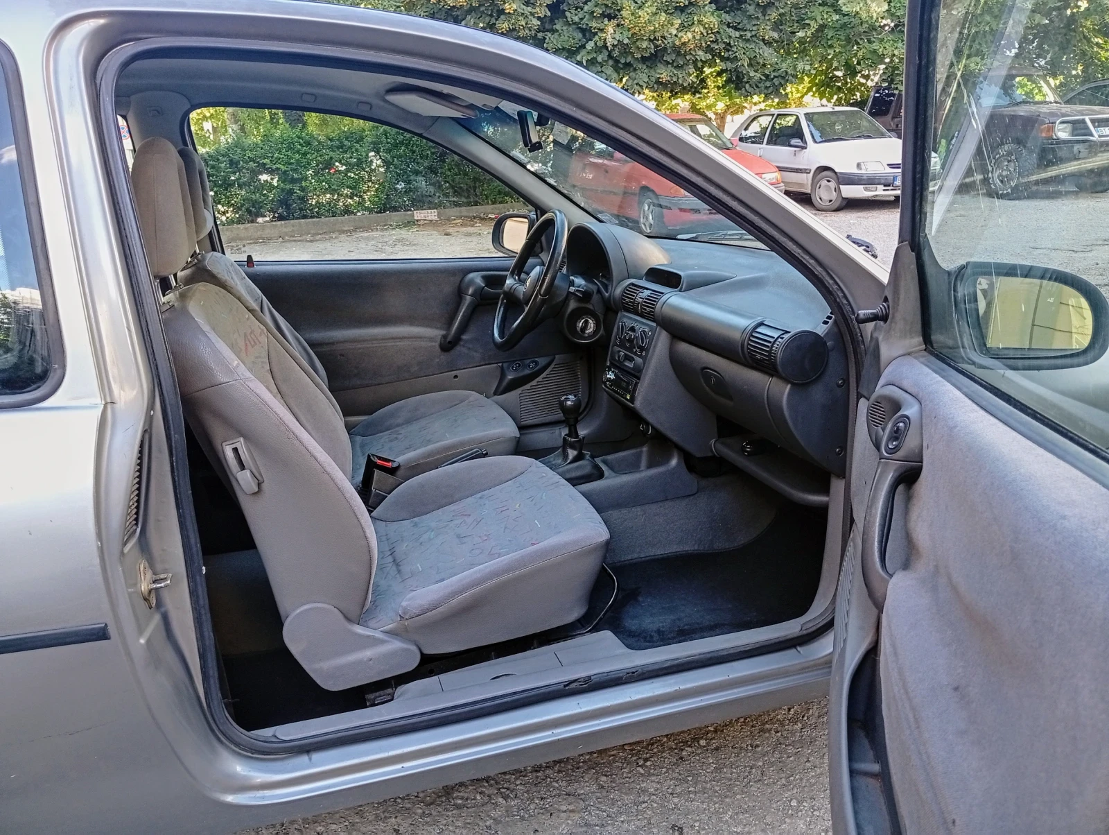 Opel Corsa 4л./100км._Всичко платено до 01.06.27г_Перфектен !, снимка 10 - Автомобили и джипове - 54979192