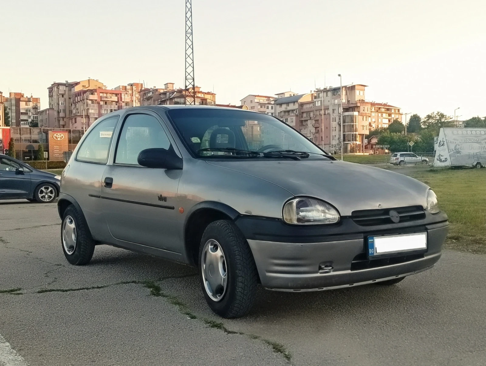 Opel Corsa 4л./100км._Всичко платено до 01.06.27г_Перфектен !, снимка 2 - Автомобили и джипове - 54979192
