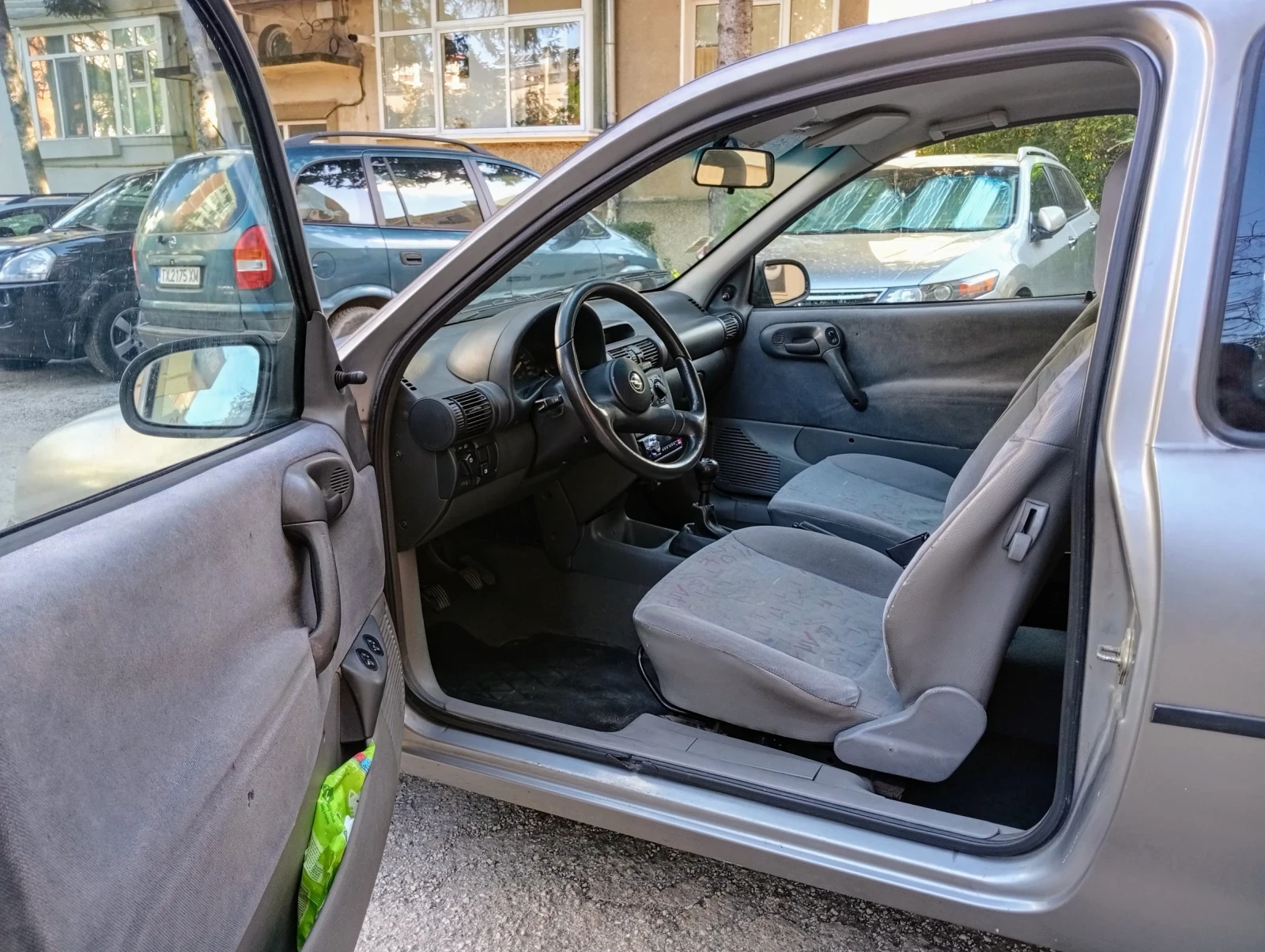 Opel Corsa 4л./100км._Всичко платено до 01.06.27г_Перфектен !, снимка 7 - Автомобили и джипове - 54979192