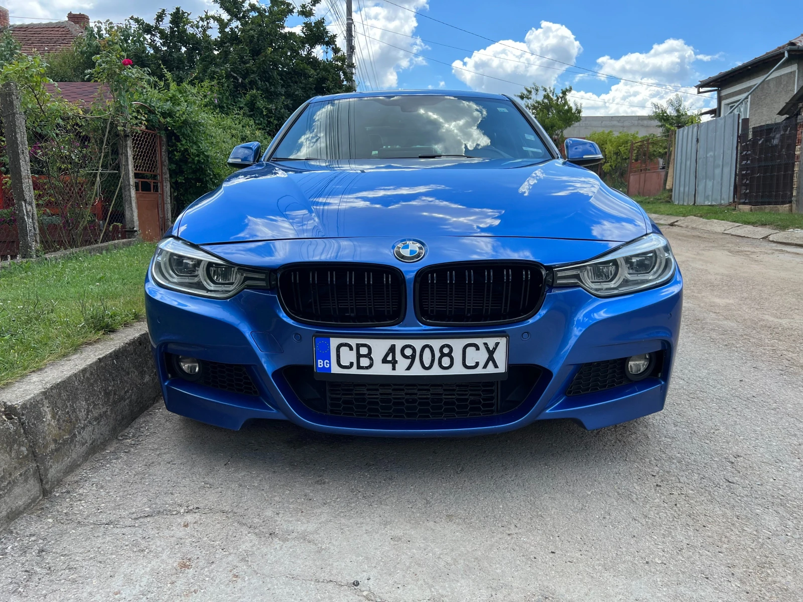 BMW 328 328 LCI, снимка 3 - Автомобили и джипове - 55386936