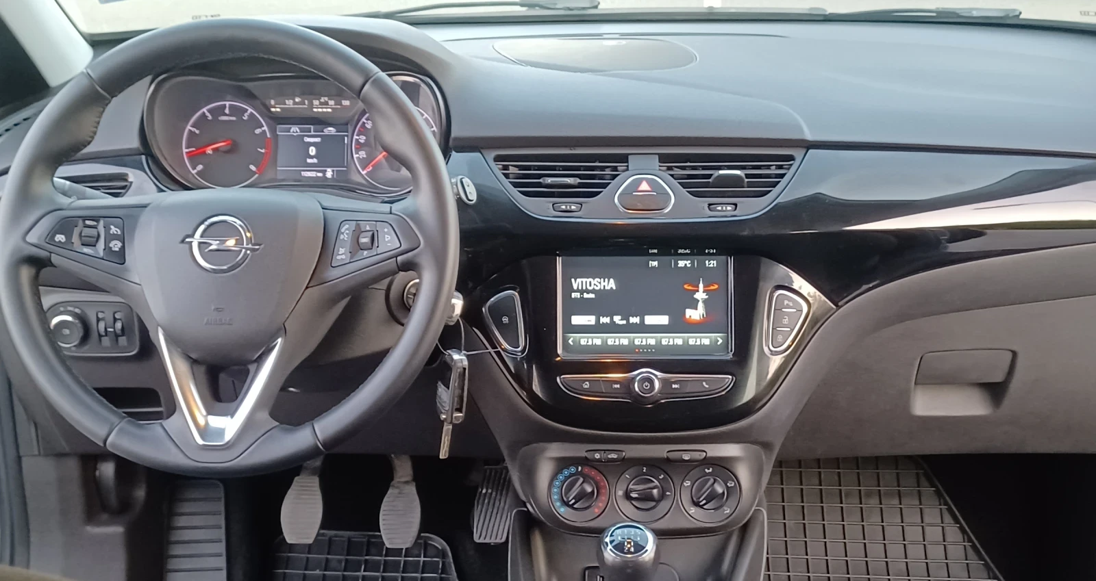 Opel Corsa 1.4 Бензин , снимка 7 - Автомобили и джипове - 55645324