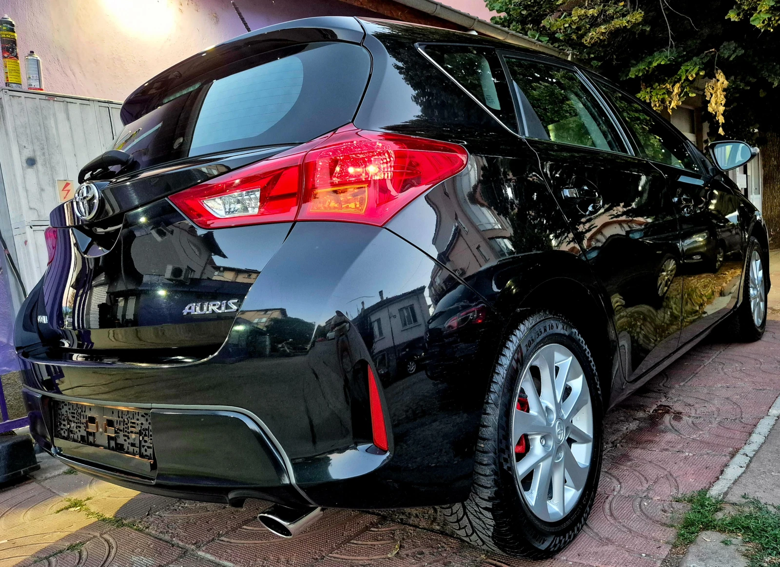 Toyota Auris 1.6i-нави-6speed-верига-japan, снимка 9 - Автомобили и джипове - 55676791