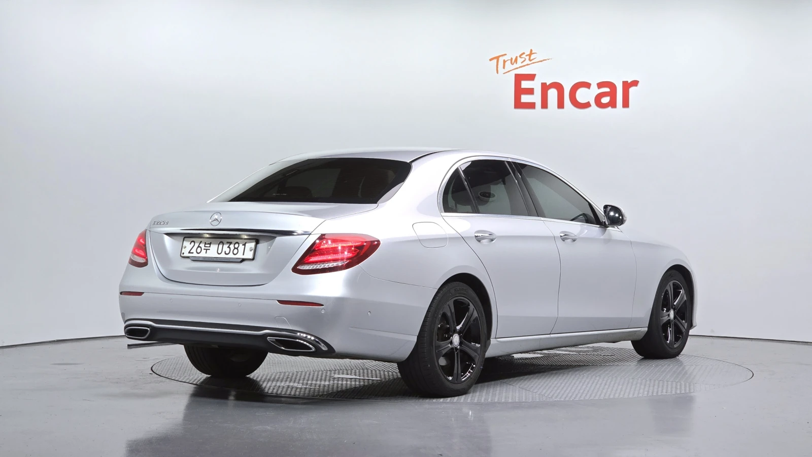 Mercedes-Benz E 220 Avantgarde autoprime.bg, снимка 2 - Автомобили и джипове - 56022130