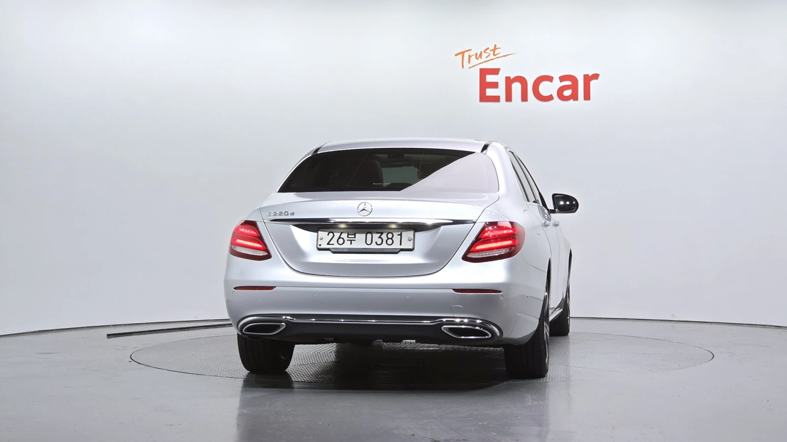 Mercedes-Benz E 220 Avantgarde autoprime.bg, снимка 4 - Автомобили и джипове - 56022130