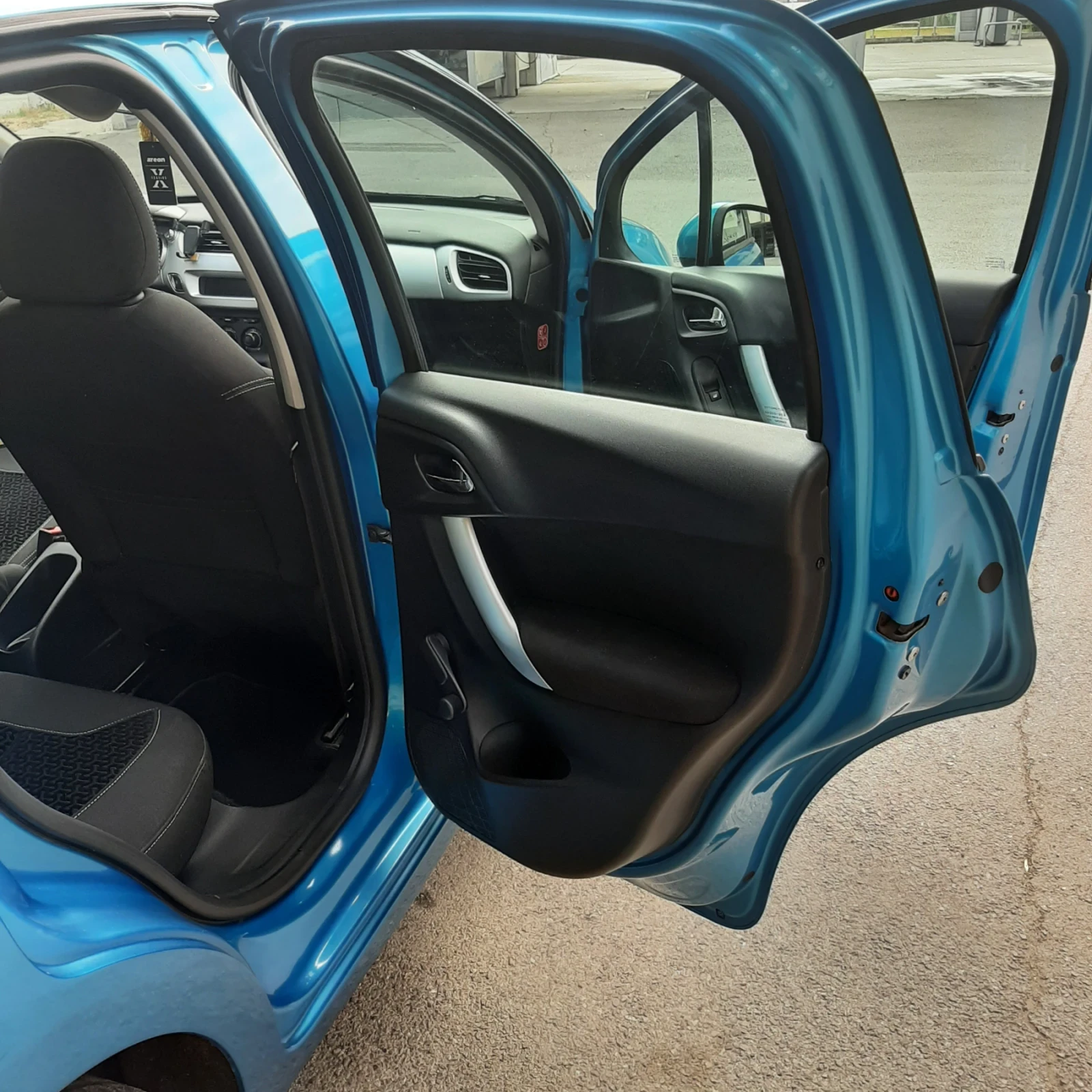 Citroen C3, снимка 10 - Автомобили и джипове - 56084004