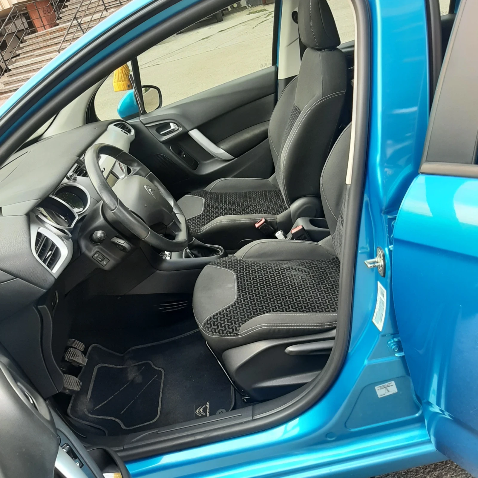 Citroen C3, снимка 6 - Автомобили и джипове - 56084004