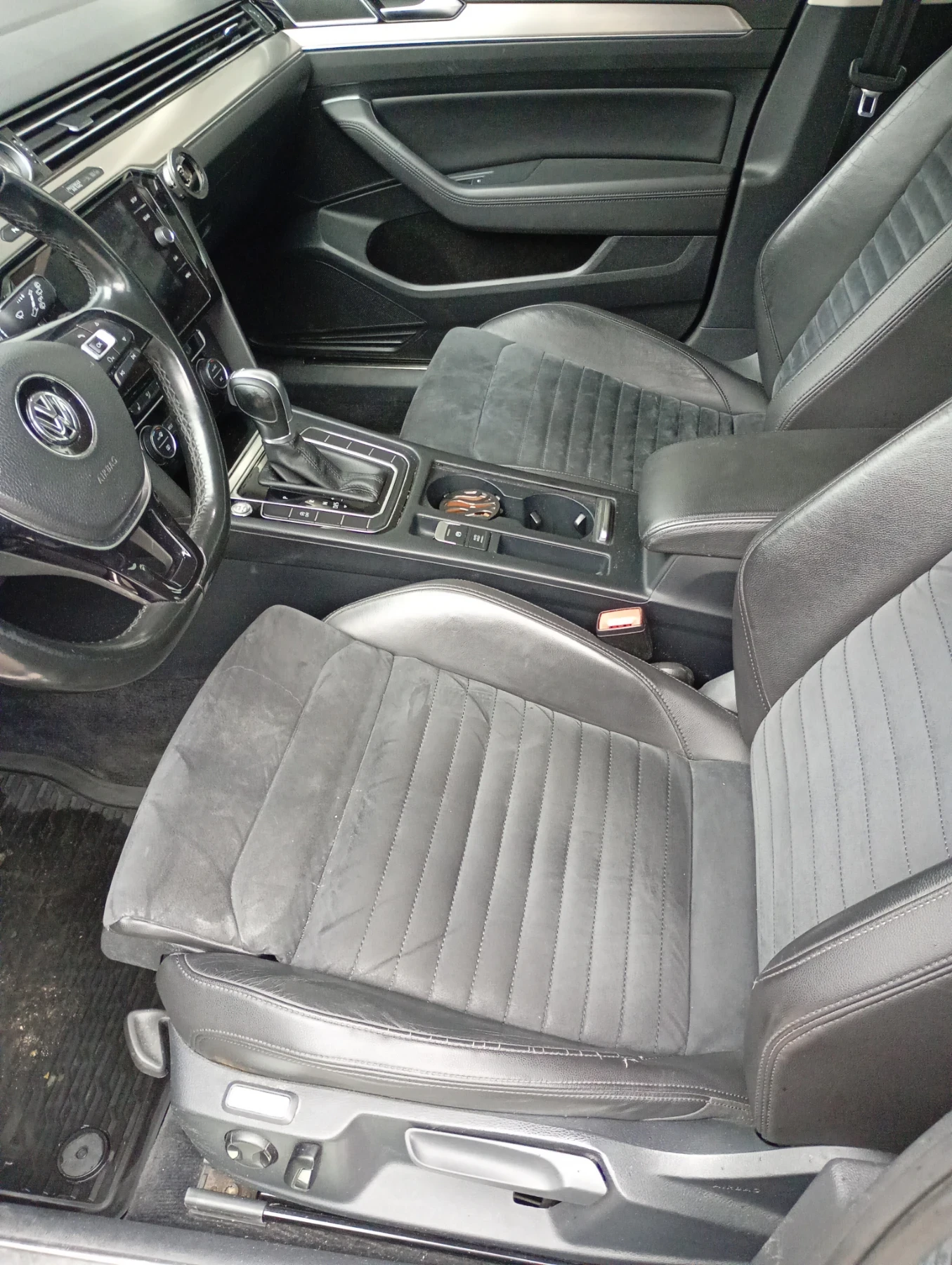 VW Passat, снимка 11 - Автомобили и джипове - 56258636