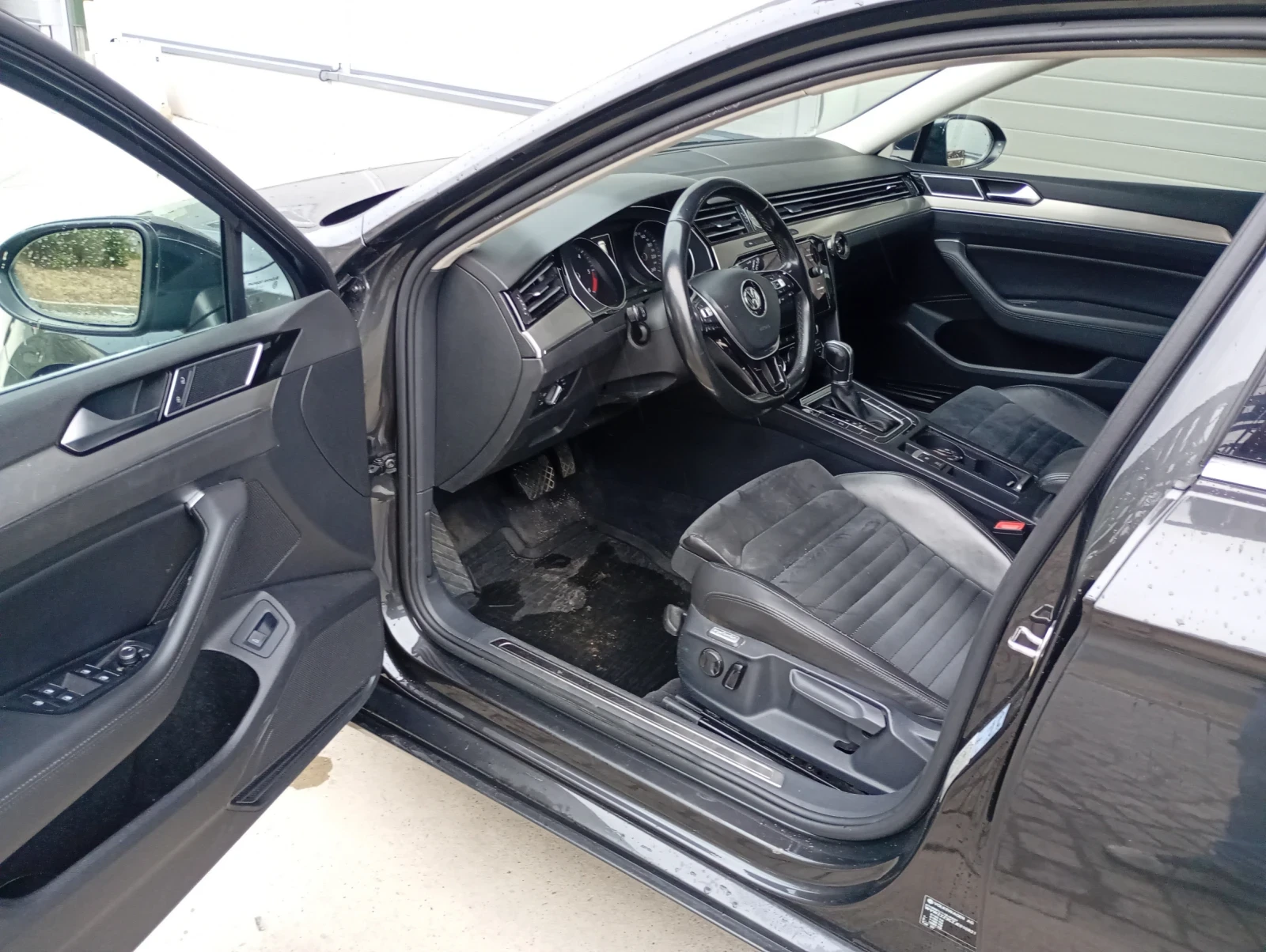 VW Passat, снимка 10 - Автомобили и джипове - 56258636