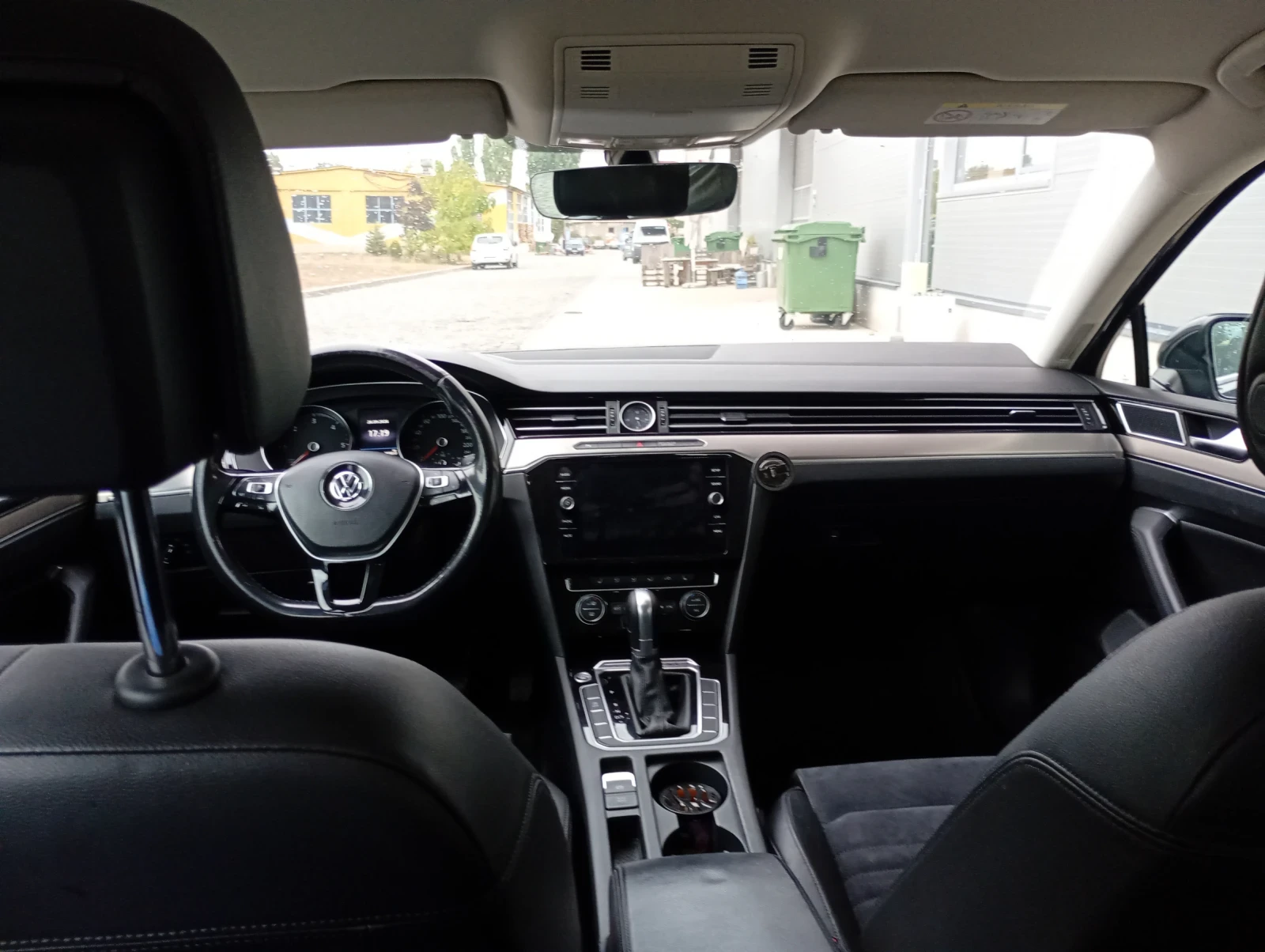 VW Passat, снимка 13 - Автомобили и джипове - 56258636