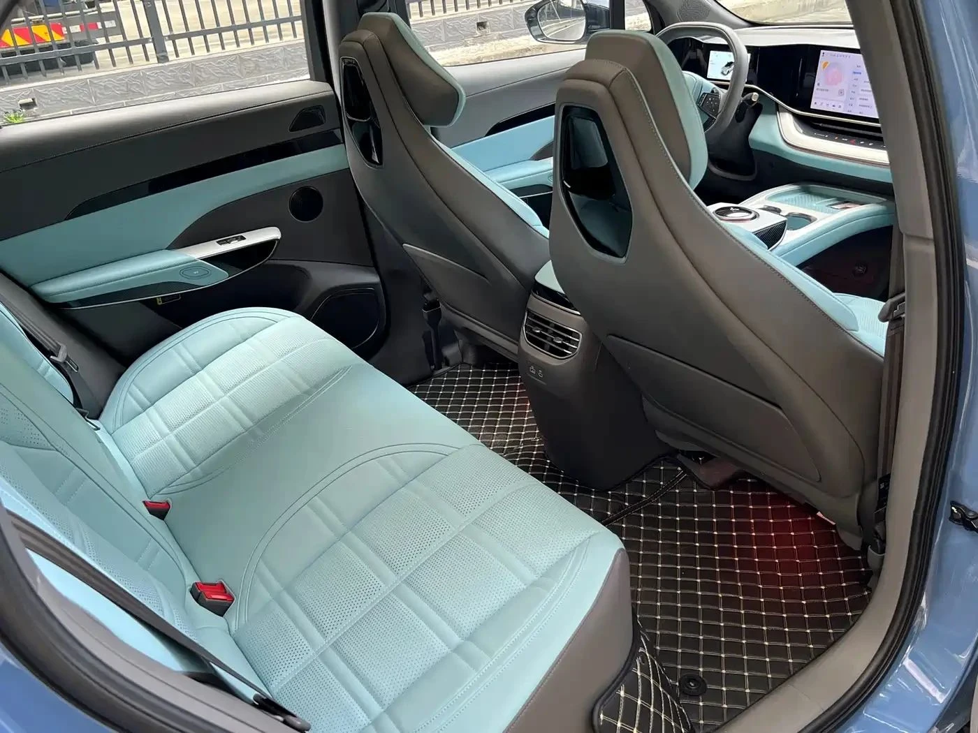 HongQi H9 | Mobile.bg � ����������� 15